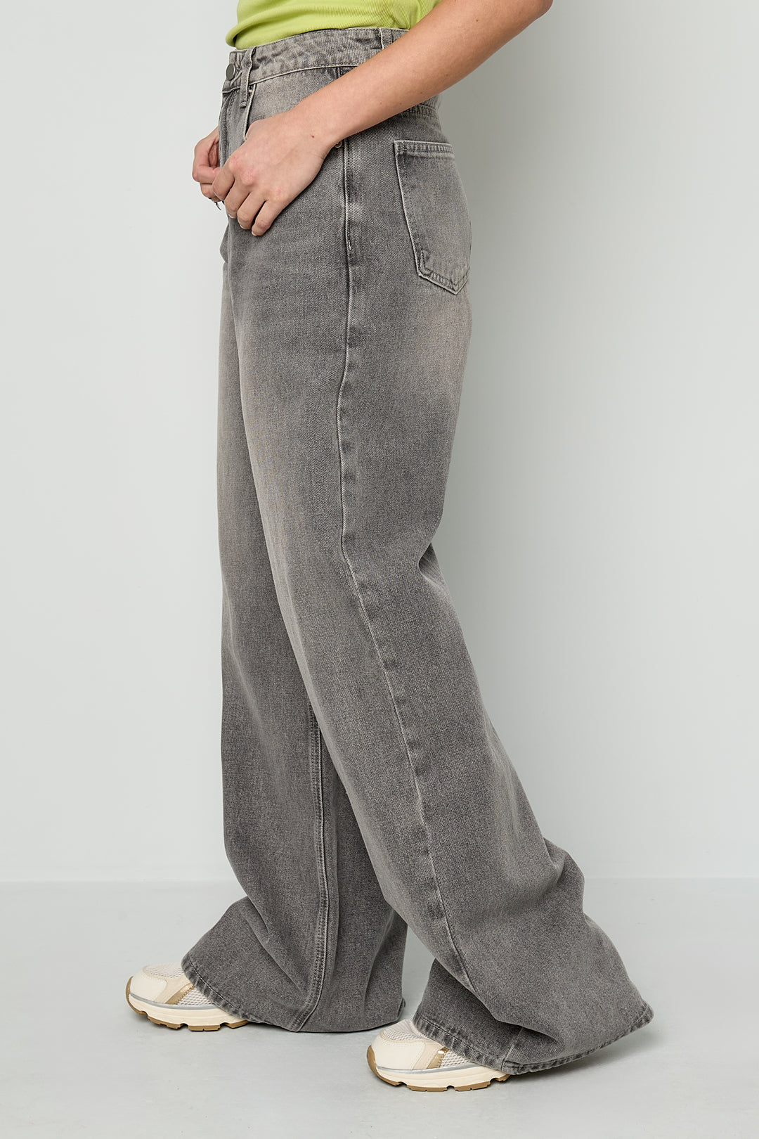INOKA | Essential Wide Leg Denim