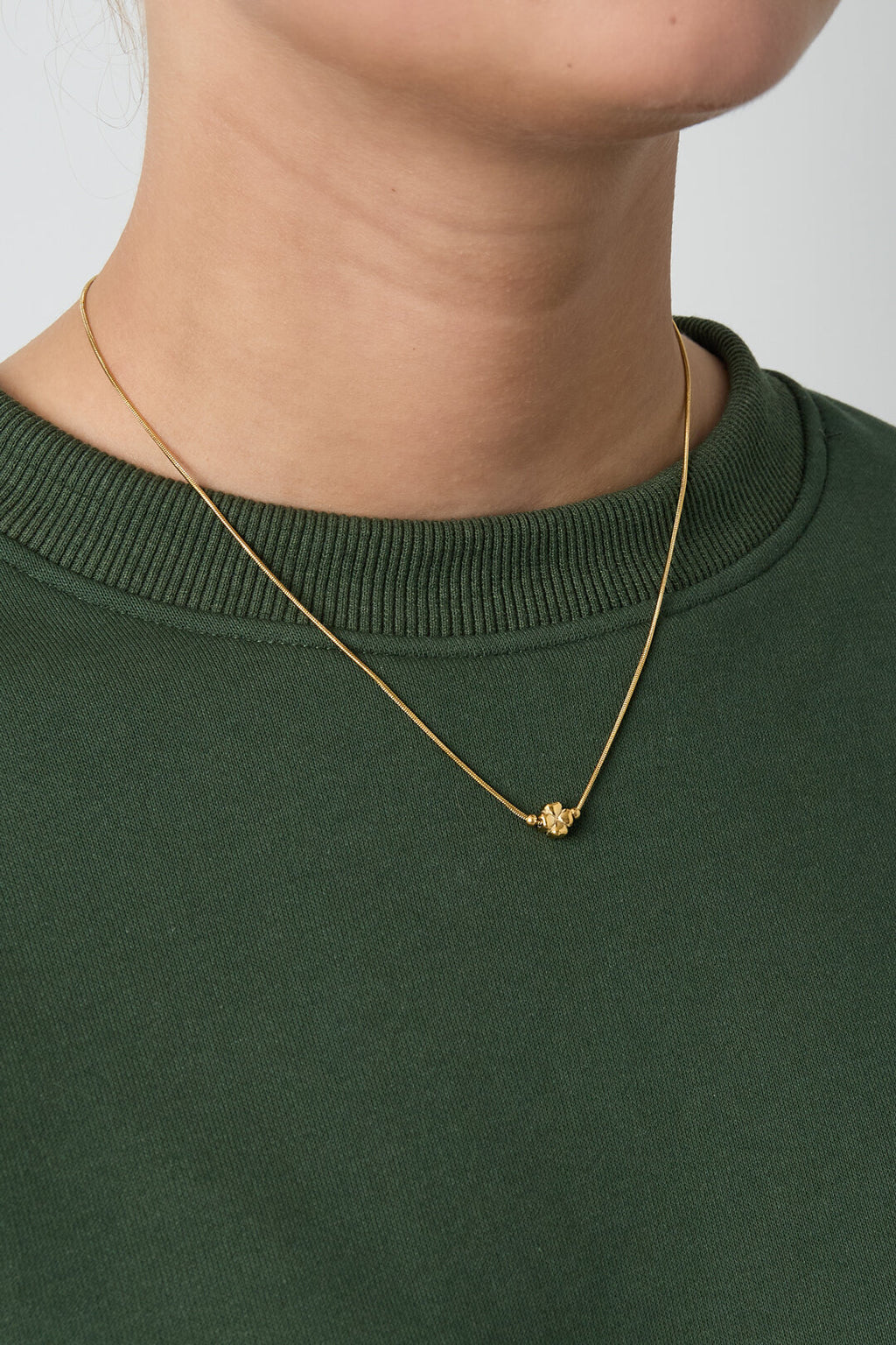 Minimalistische ketting met klavertje
