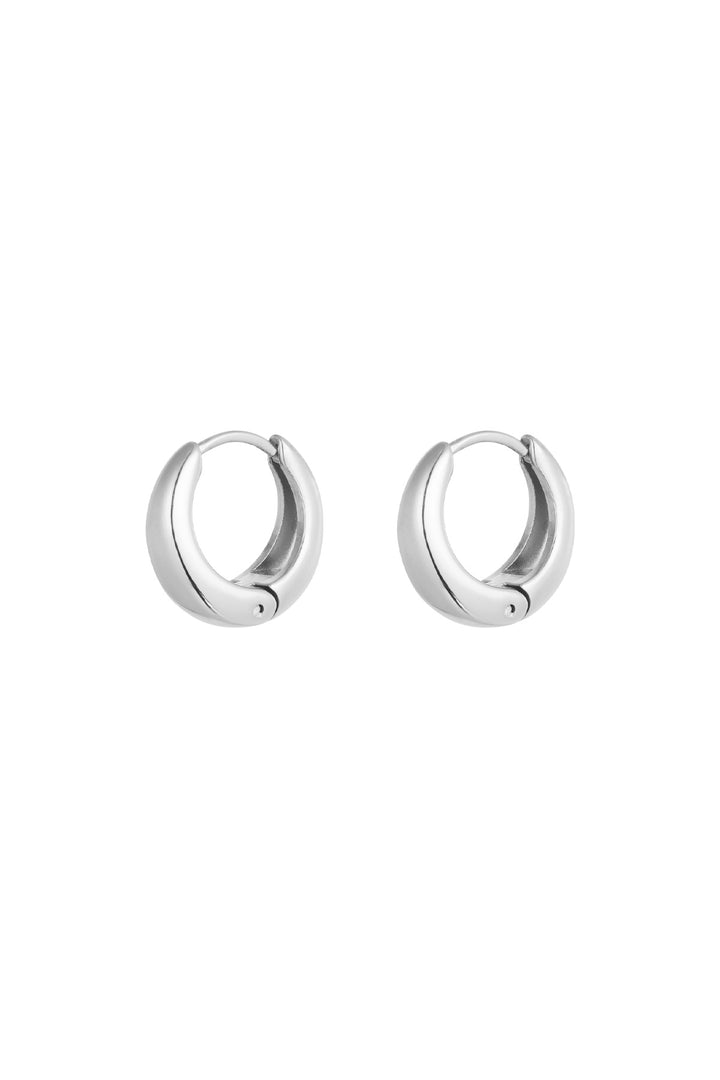 medium basic hoop oorbellen