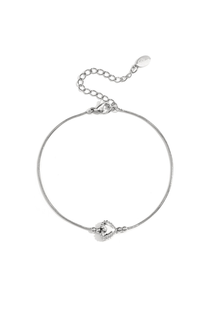 Minimalistische armband met versierd hartje