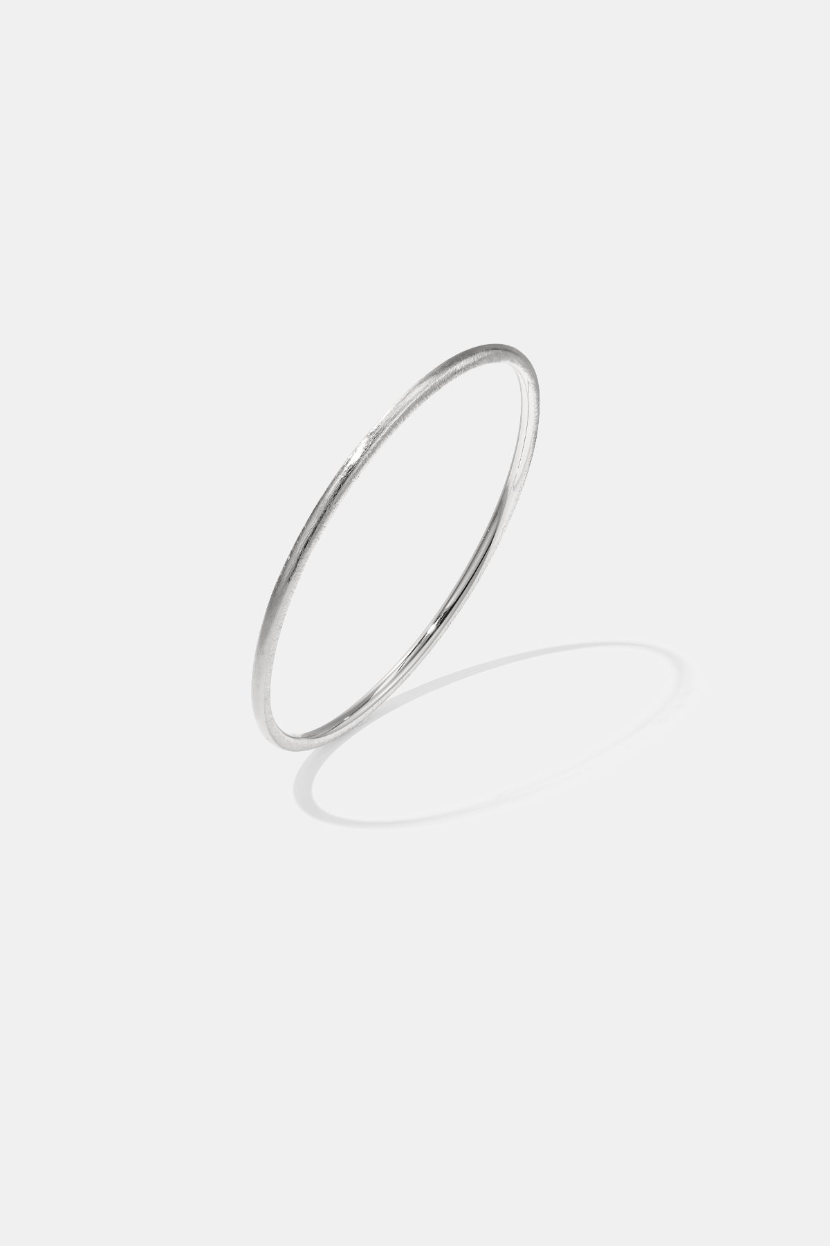 Bangle met brushed effect - 3 mm