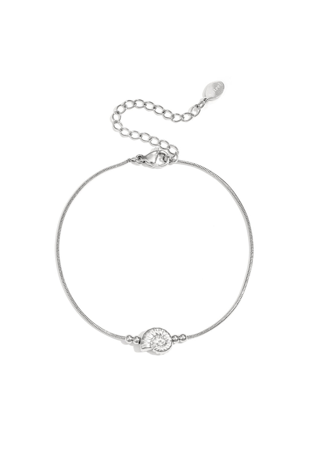 Minimalistische armband met spiraalschelp
