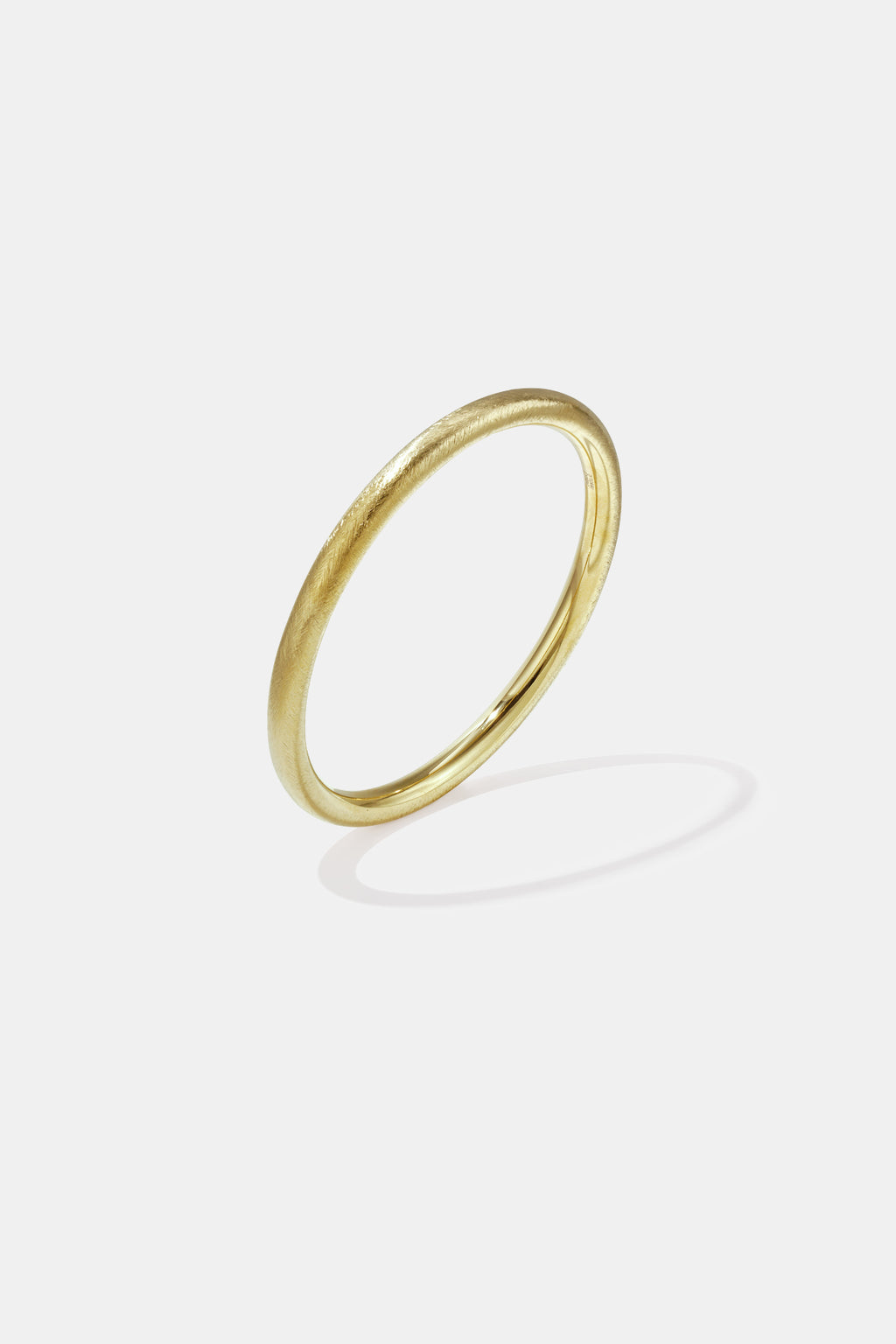 Bangle met brushed effect- 6 mm