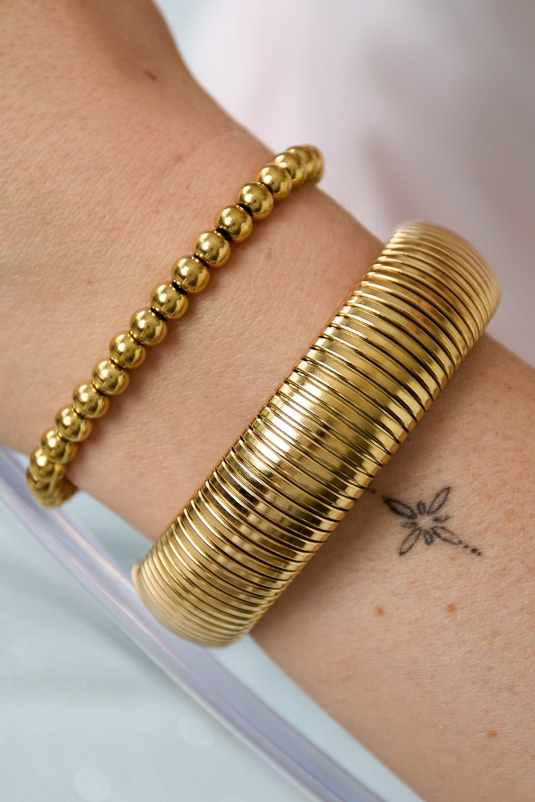 Stoere en trendy stretcharmband