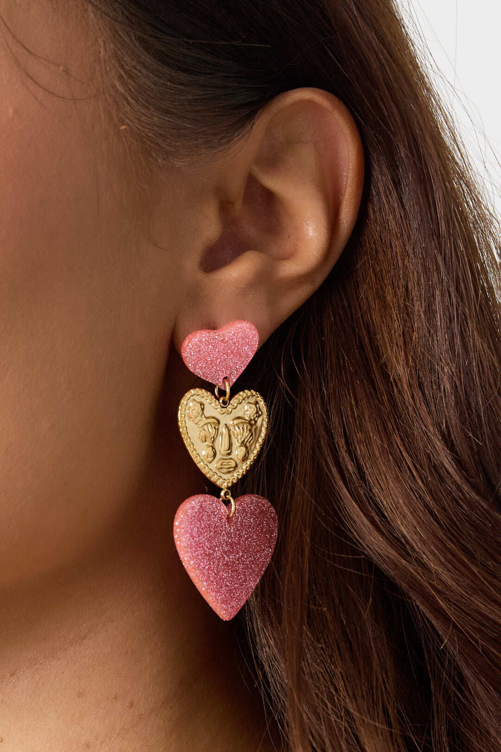 Statement oorbellen met glitter harten