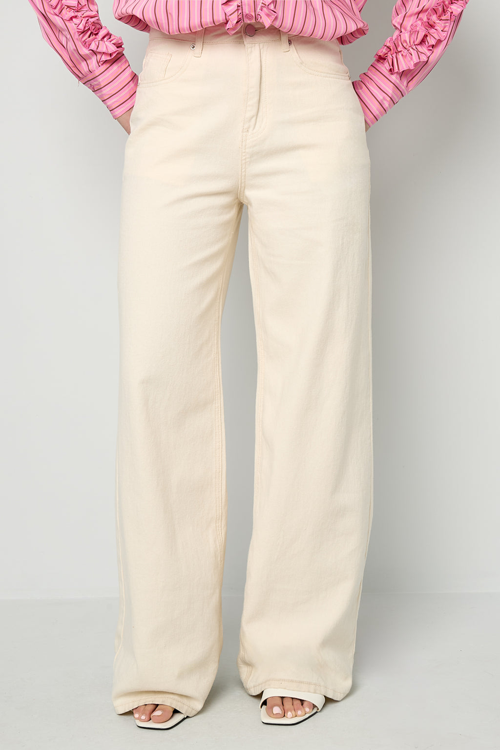 INOKA | Essential Wide Leg Denim
