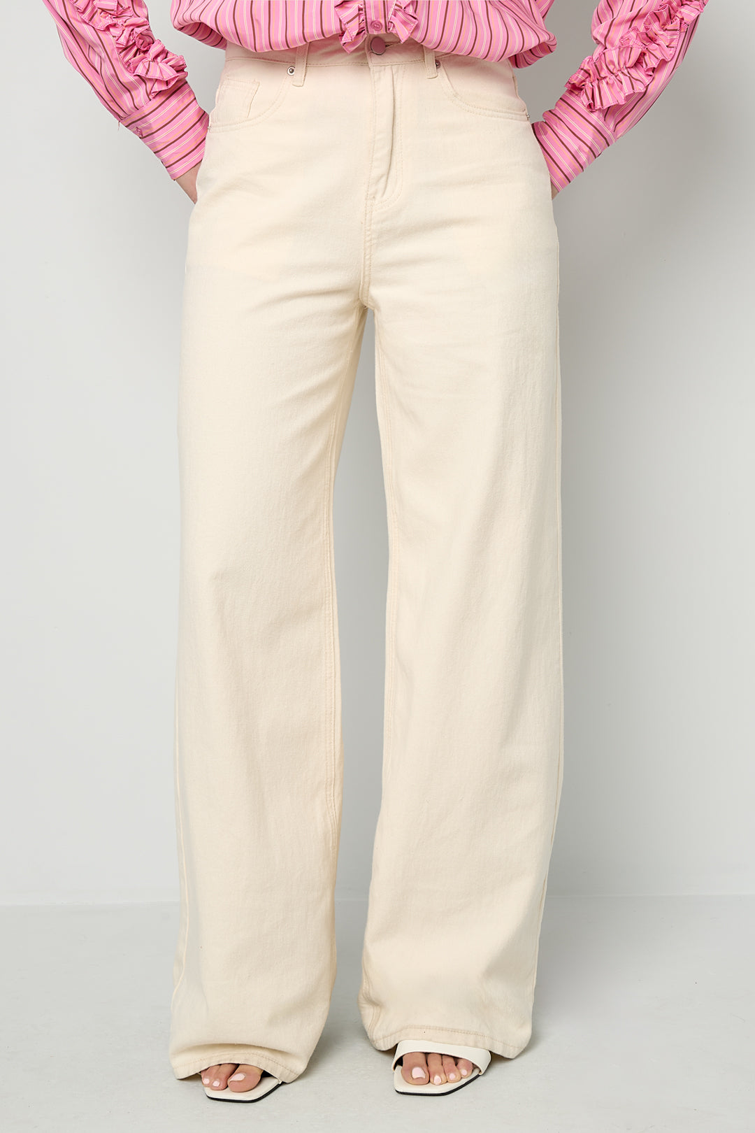 INOKA | Essential Wide Leg Denim