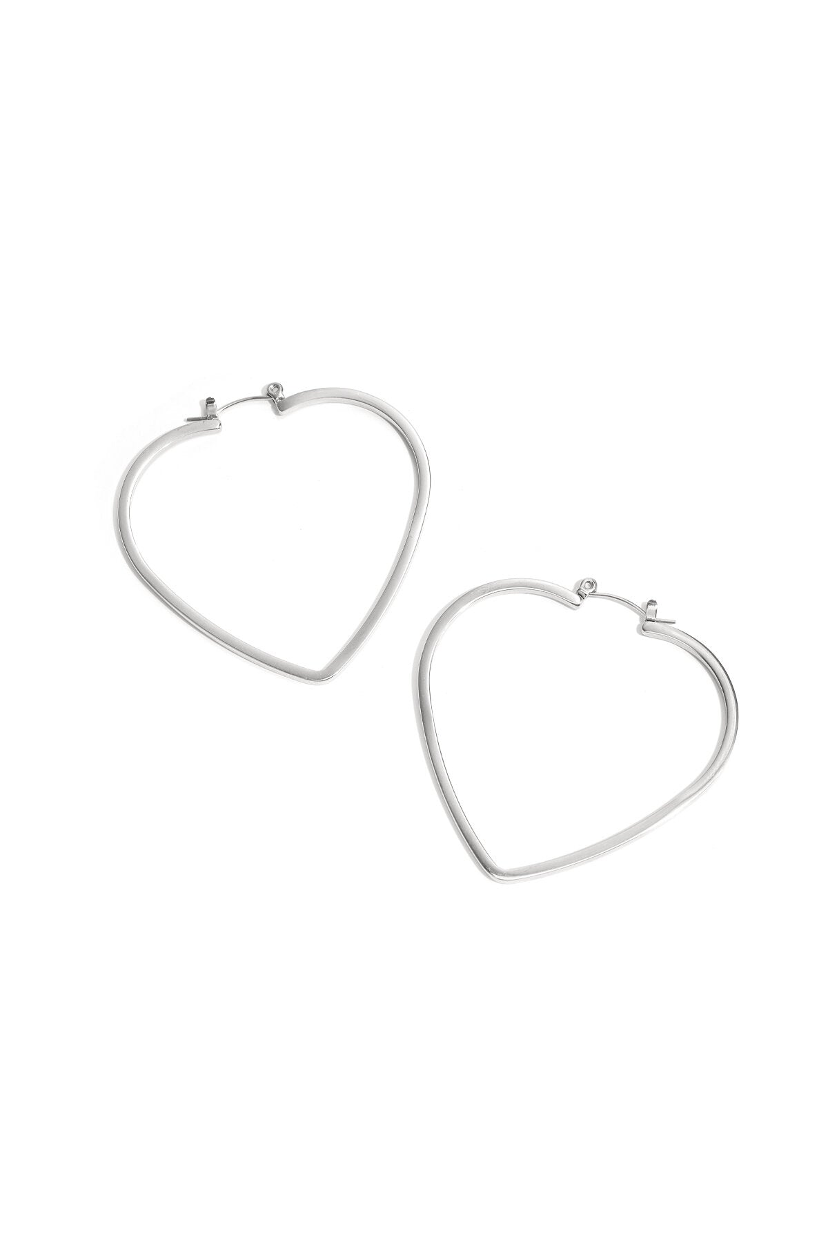 Minimalistische hart creolen