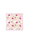 Zomersjaals met bloemenmotief, gemaakt van polyester, perfect als Valentijnsdagaccessoire.