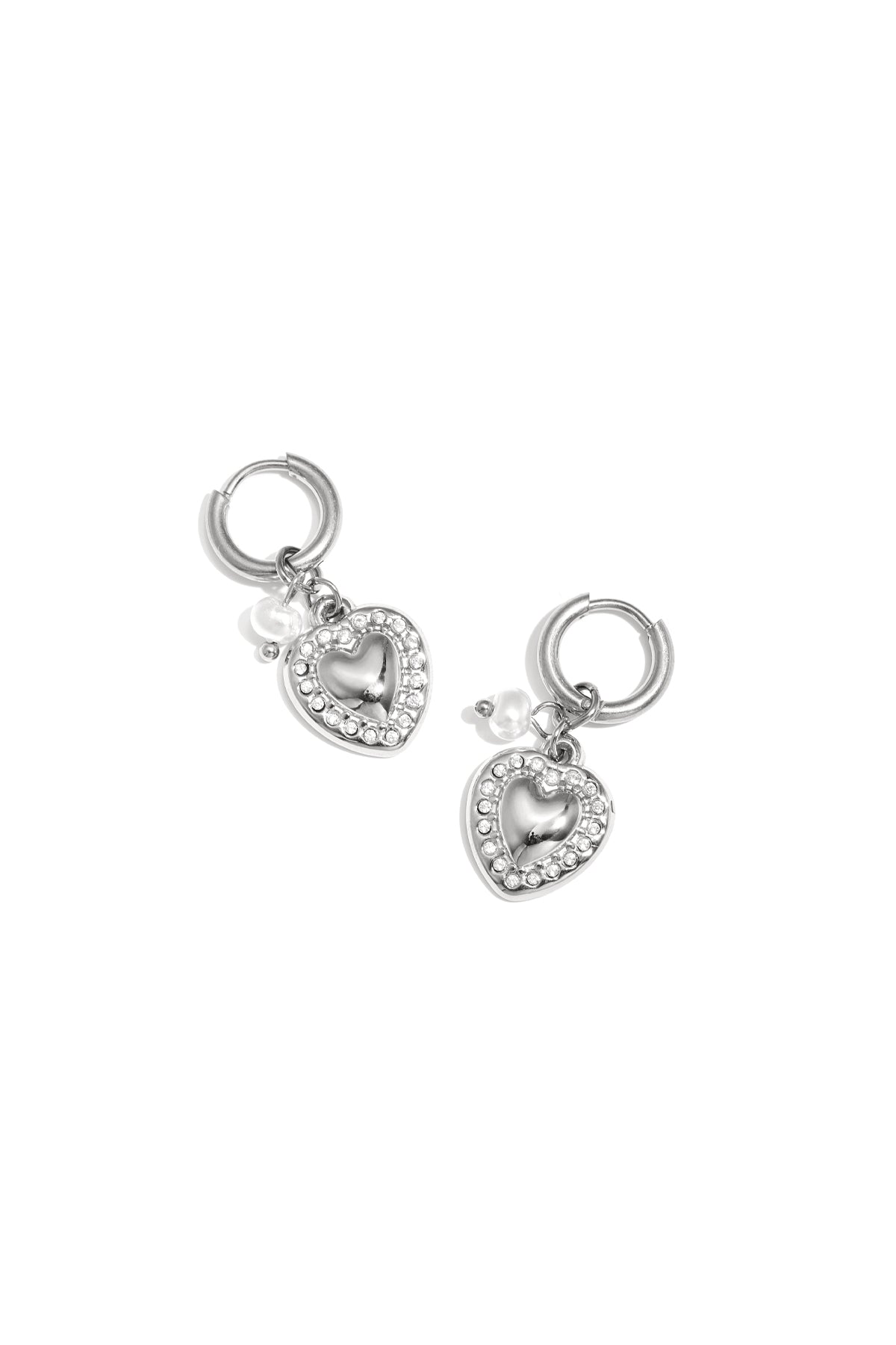 Oorringen met hart charm en parel