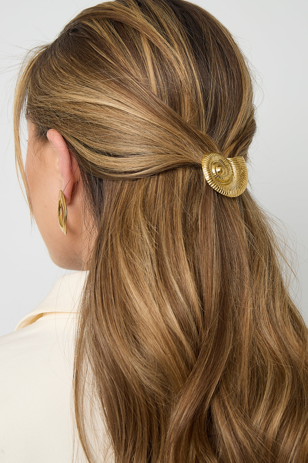 Borche haarspeld met spiraalschelp