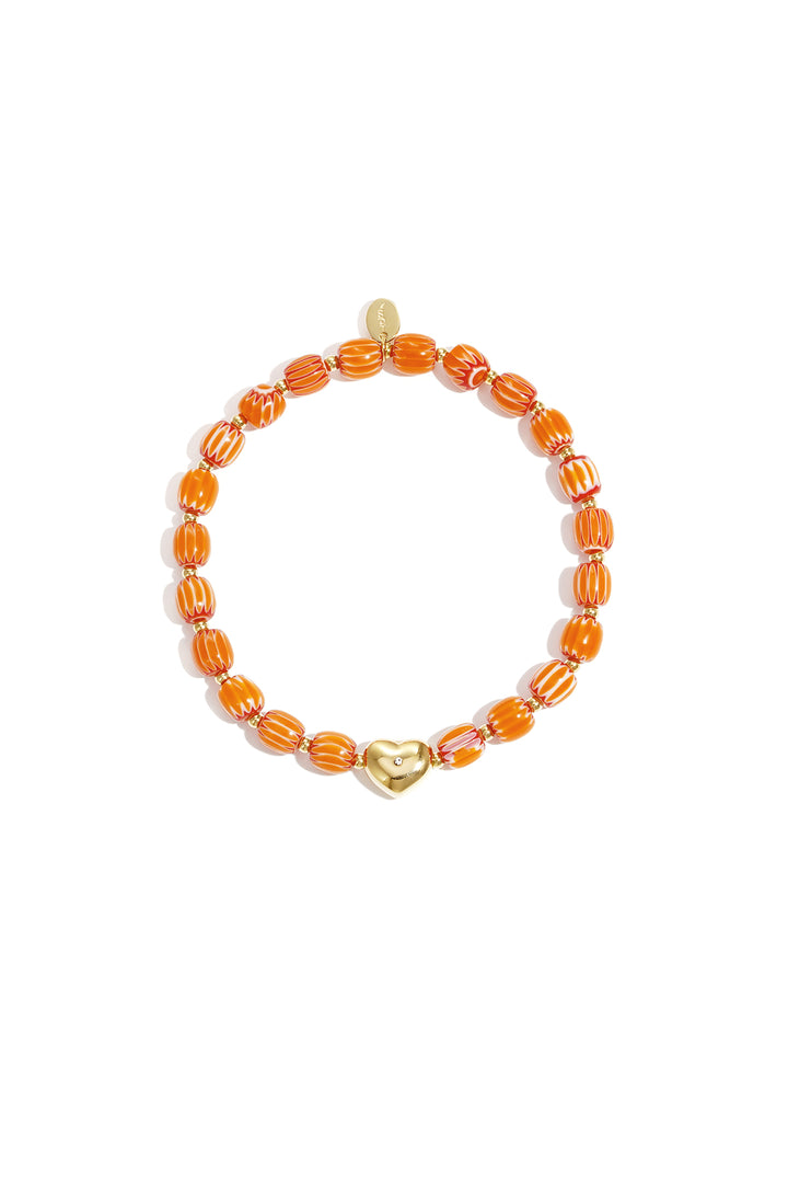 Armband van kralen met hartvormig centerpiece
